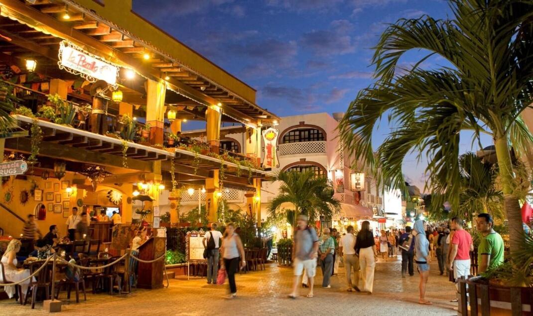 The Boat Condo By Andiani Travel Playa del Carmen Extérieur photo
